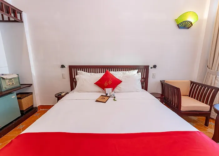 Standard Queen Room