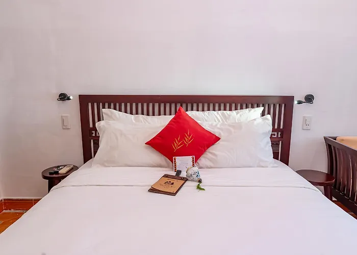 Standard Queen Room